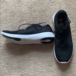 Black Under Armour Women’s Shoes, size 9
